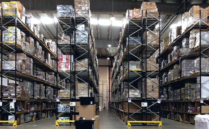 Marquage au sol d'un entrepôt logistique — vue 4